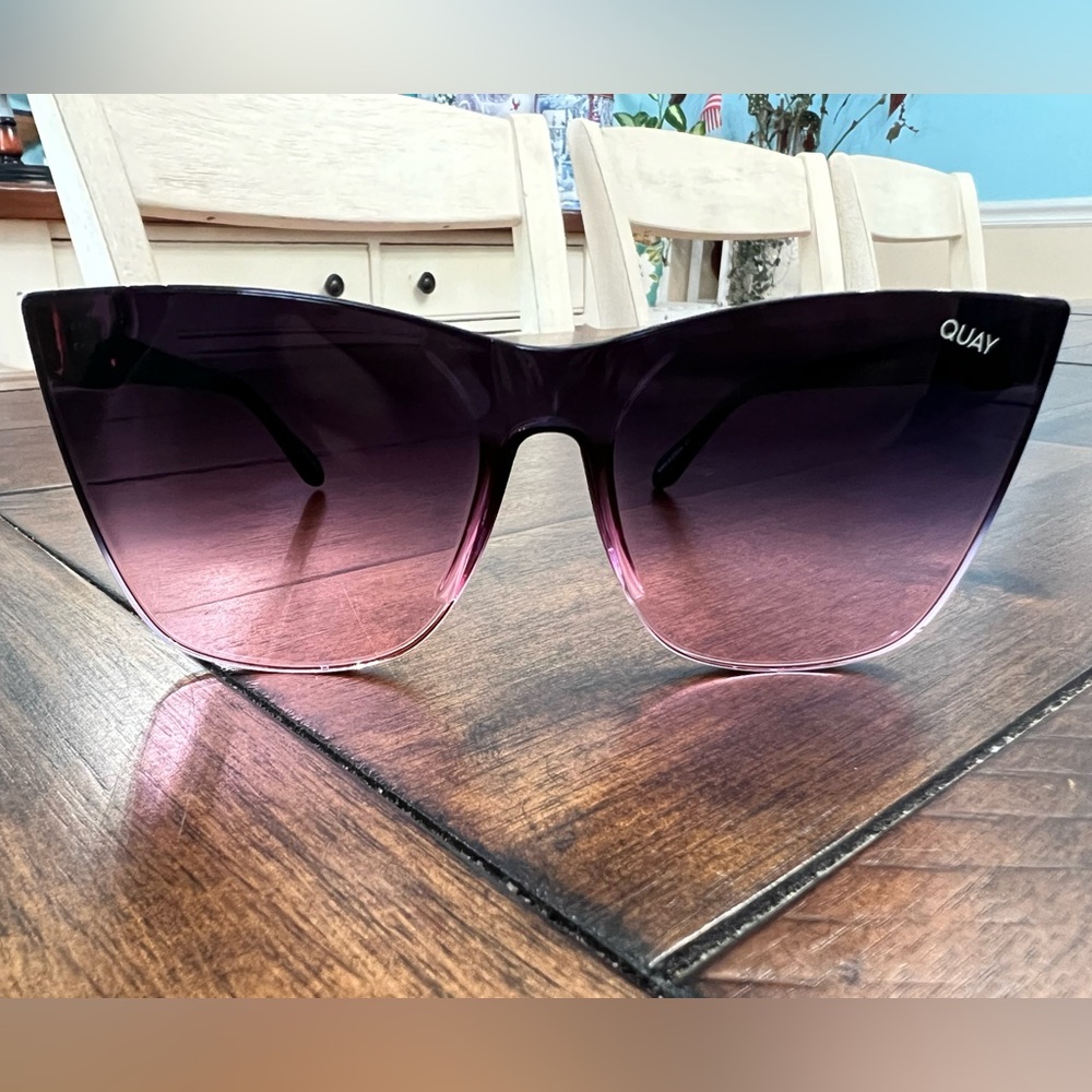 Quay “Come Thru” sunglasses